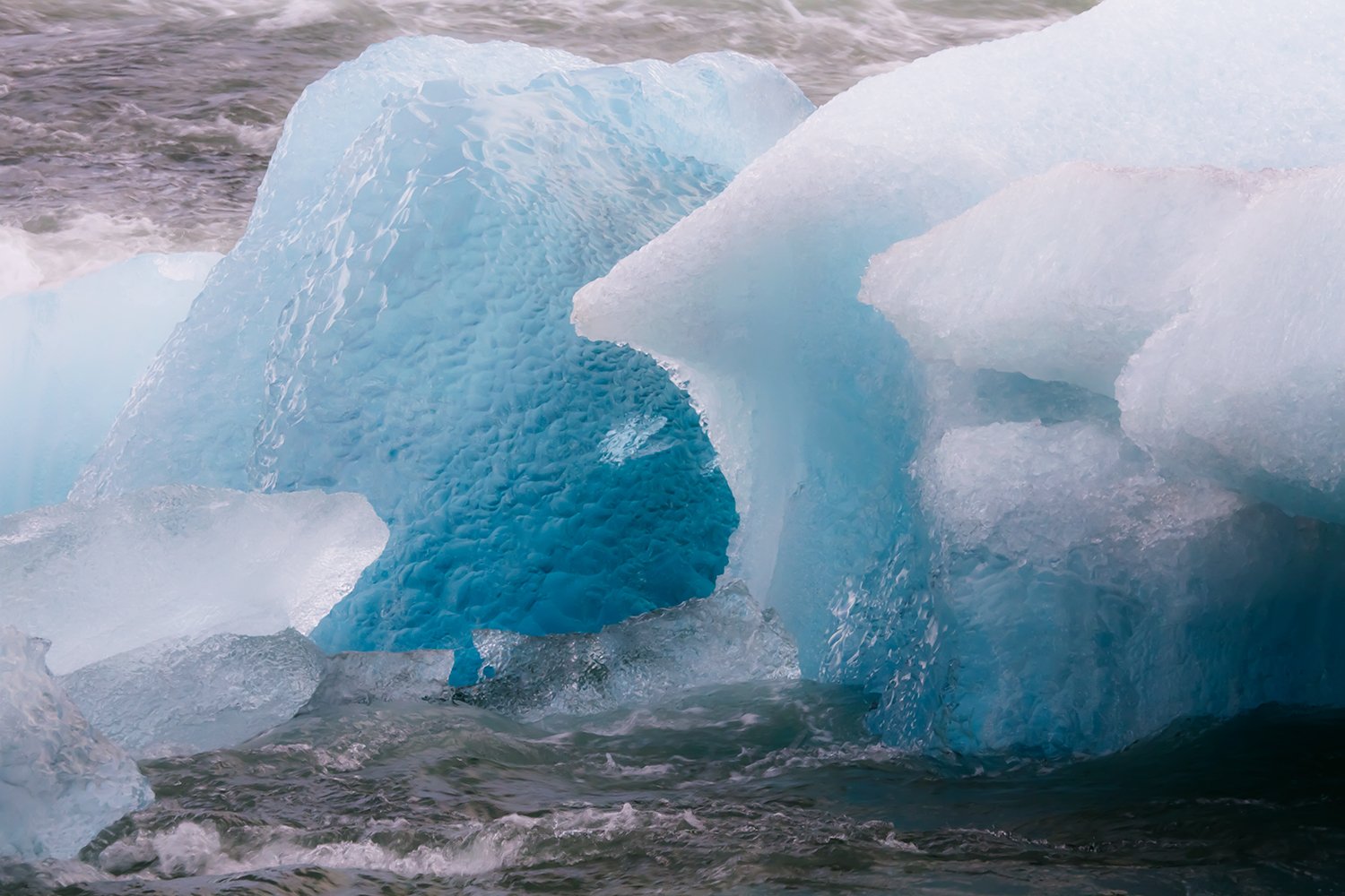 00057_ICELAND_JOKULSARLON_2010_GEVON_1659AO1RncuNz-40_15