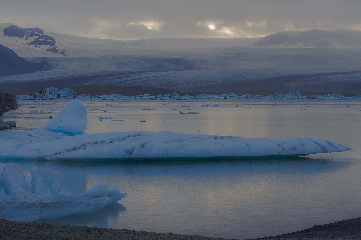 00107_ICELAND_JOKULSARLON_2010_GEVON_1738RCCz-40_15